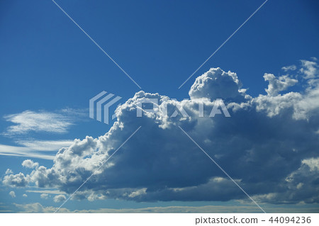 夏日的天空 夏日的天空 44094236