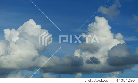 夏日的天空 夏日的天空 44094250