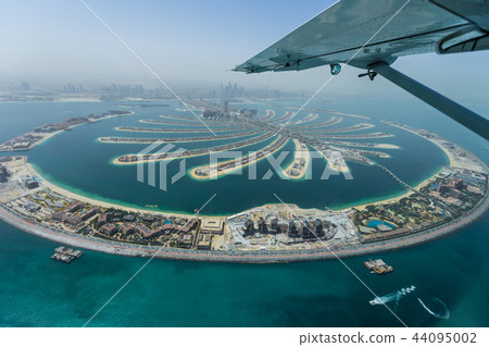 Dubai Palm artificial Island from hydroplane Dubai Palm artificial Island from hydroplane 44095002