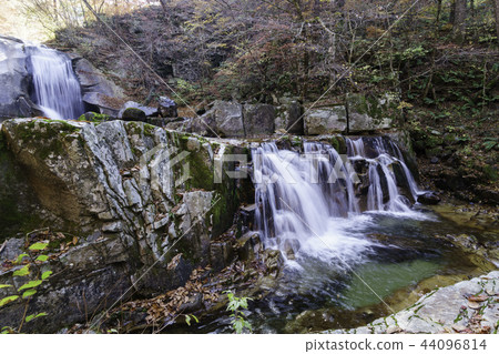 Mt. Bangtae, Ethan Waterfall, Autumn, Inje County, Gangwon Province 44096814