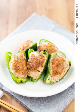 Stuffed peppers 44098013