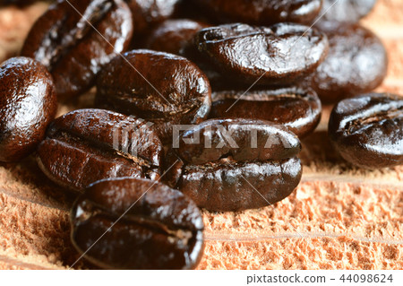 Coffee beans Coffee beans 44098624