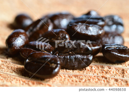 Coffee beans 44098638