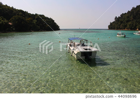 Sapi Island, sea, ship 44098696