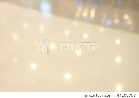 Supermarket blur background with bokeh 44100798