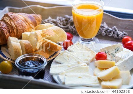 delicious French breakfast 44102298