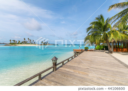 Amazing island in the Maldives ,Beautiful Amazing island in the Maldives ,Beautiful 44106600