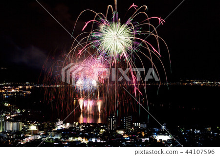 [Nagano Prefecture] Lake Suwa fireworks display 44107596