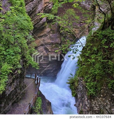 Cascades of the Thur Waterfalls. 44107684