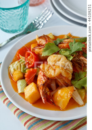 Thai Food,Sweet and Sour Shrimp 44109251