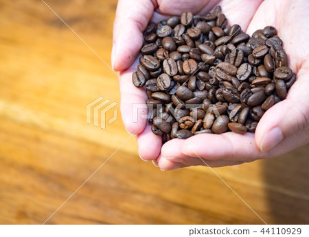 Coffee beans Coffee beans 44110929