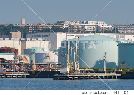 Petrochemical complex Petrochemical complex 44111043