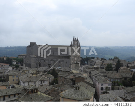 奧爾維耶託大教堂和城市景觀 44111322