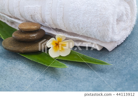 spa objects for massage with stones and leaves spa objects for massage with stones and leaves 44113912