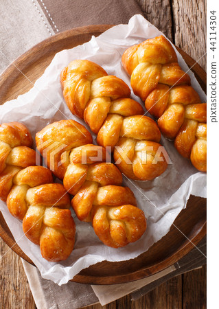 South African dessert. Koeksisters sticky 44114304