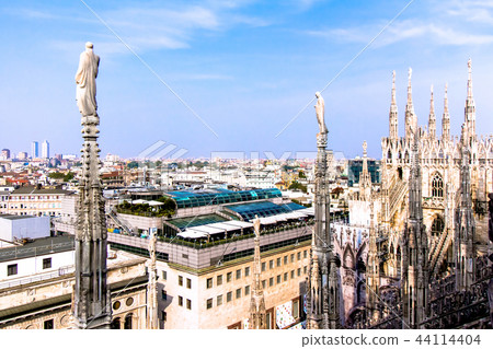 view of Milan from the the Duomo 44114404