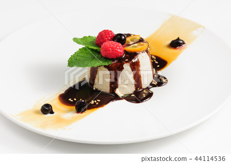 semifredo, italian ice cream dessert with halva semifredo, italian ice cream dessert with halva 44114536