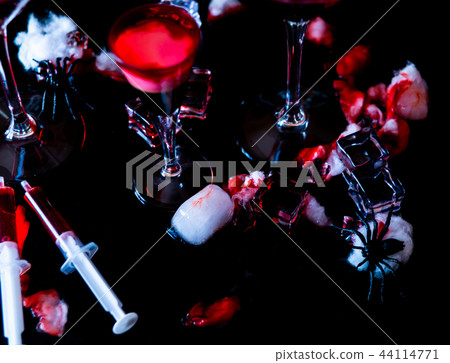creepy halloween party cocktails with blood creepy halloween party cocktails with blood 44114771