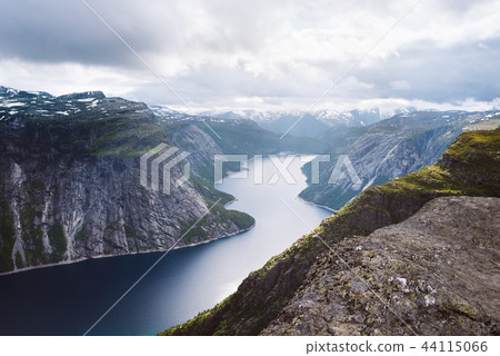 Ringedalsvatnet Lake near Trolltunga, Norway 44115066