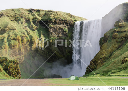 Camping near the waterfall Skogafoss, Iceland Camping near the waterfall Skogafoss, Iceland 44115106