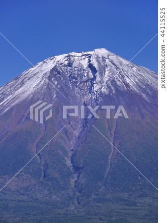 Mt. Fuji in the autumn-7120 44115525