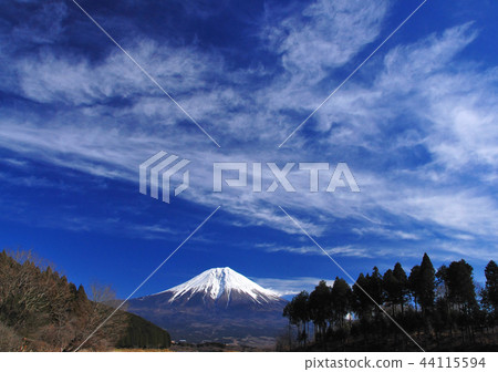 Mt. Fuji from Lake Tanuki-7019 Mt. Fuji from Lake Tanuki-7019 44115594