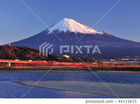 東名高速公路和富士山 6161 照片素材 圖片 圖庫