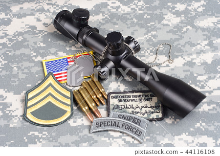 US ARMY sniper insignia with scope  44116108