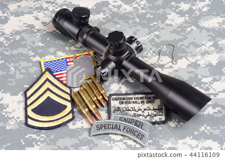 US ARMY sniper insignia with scope  44116109