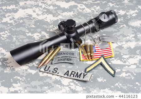 US ARMY sniper insignia with scope US ARMY sniper insignia with scope 44116123