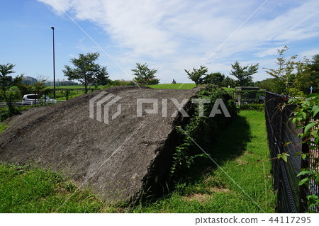September Chofu 89 Former Army Chofu Airfield Main Building Oosawa No. 2 44117295