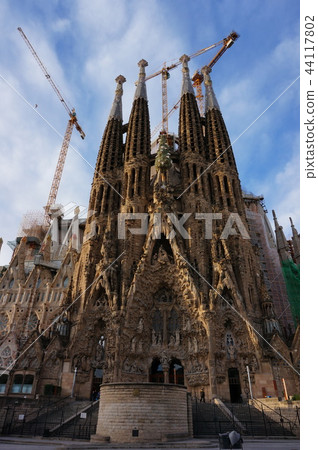 Sagrada Familia  44117802