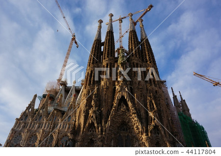 Sagrada Familia Sagrada Familia 44117804
