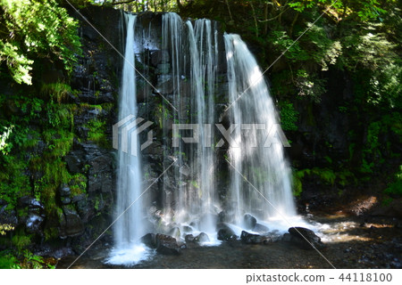 Waterfall of Karasawa where yang inserts 44118100