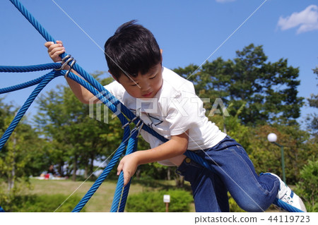 Climb the rope jungle gym 44119723