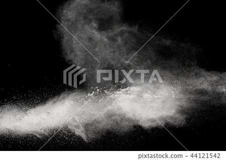 Bizarre forms of white powder explosion cloud  44121542