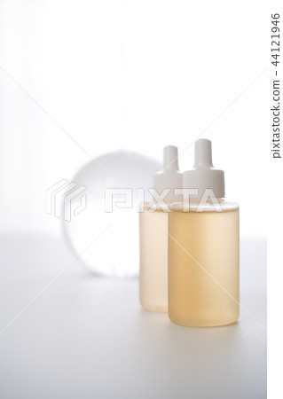 Cosmetic development 44121946