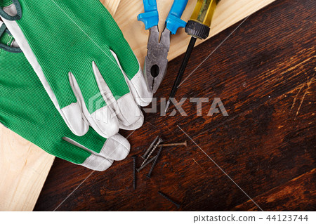 Working gloves and tools of the master 44123744