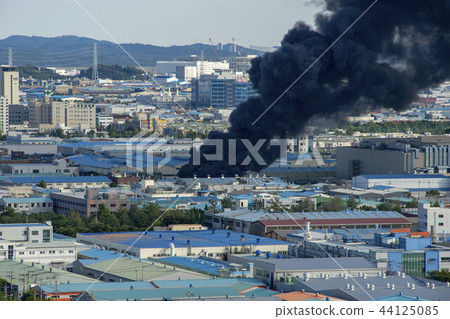 Fire, Sihwa Industrial Complex, Siheung, Gyeonggi-do Fire, Sihwa Industrial Complex, Siheung, Gyeonggi-do 44125085