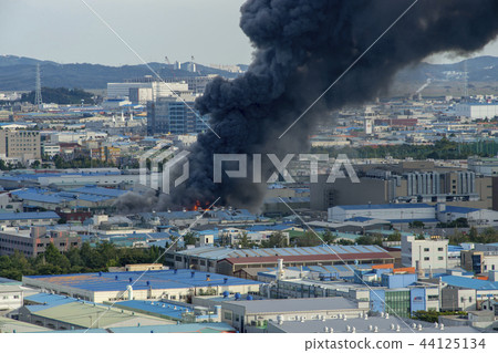 Fire, Sihwa Industrial Complex, Siheung, Gyeonggi-do Fire, Sihwa Industrial Complex, Siheung, Gyeonggi-do 44125134