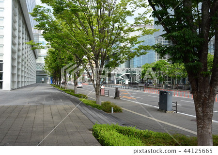 大分縣立美術館 44125665