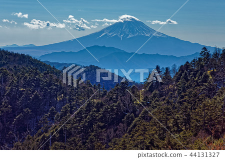 從冬天看到的富士山連續排和小錢 從冬天看到的富士山連續排和小錢 44131327