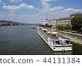 [Budapest] Danube river overlooking the bridge 44131384