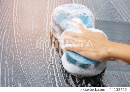 handle car wash concept  44132733