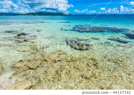 The sea of Okinawa Minnajima The sea of Okinawa Minnajima 44137142