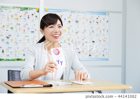 Child English conversation classroom image 44141082