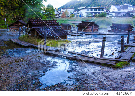 Yumoto Onsen hot spring morning view [Tochigi Prefecture Nikko City Yumoto] 44142667