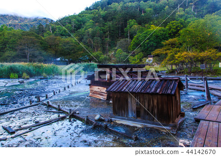 Yumoto Onsen hot spring morning view [Tochigi Prefecture Nikko City Yumoto] 44142670