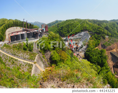 亞巴壩建築工地 亞巴壩建築工地 44143225