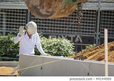 指令起重機的工匠 44144060